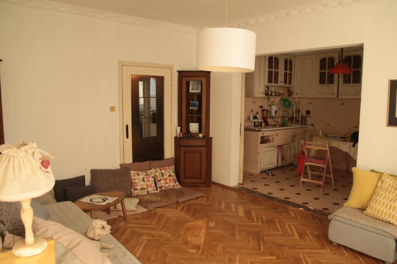 Elie'S Home Varna Bagian luar foto